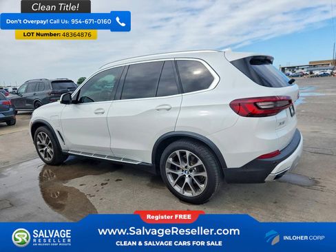 Used 2021 BMW X5 xDrive45e w/ Executive Package image 3