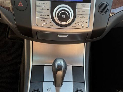 Used 2012 Hyundai Veracruz Limited image 8