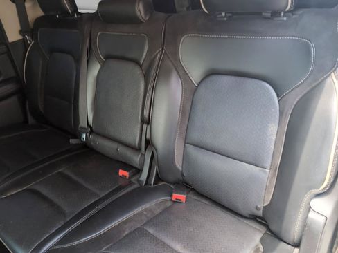 Used 2019 RAM 1500 Laramie AWD/4WD image 27