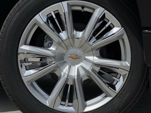 New 2026 Chevrolet Silverado 1500 High Country AWD/4WD image 9