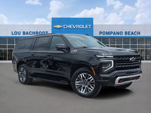 Used 2025 Chevrolet Suburban Z71 AWD/4WD image 1