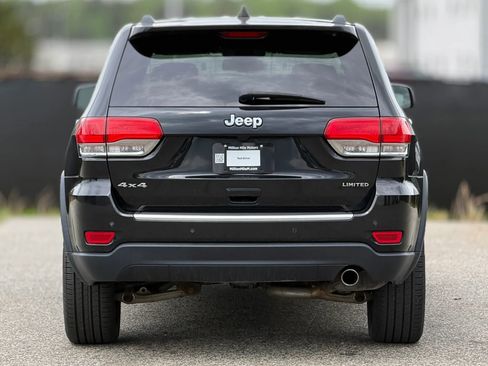 Used 2016 Jeep Grand Cherokee Limited w/ Luxury Group II image 4