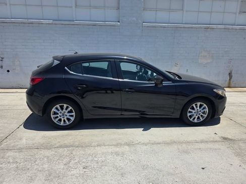 Used 2016 MAZDA MAZDA3 i Sport w/ Preferred Equipment Package FWD image 3