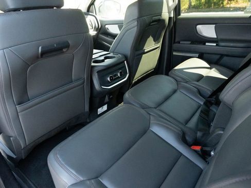 Used 2025 Ford Expedition Max Active RWD image 25