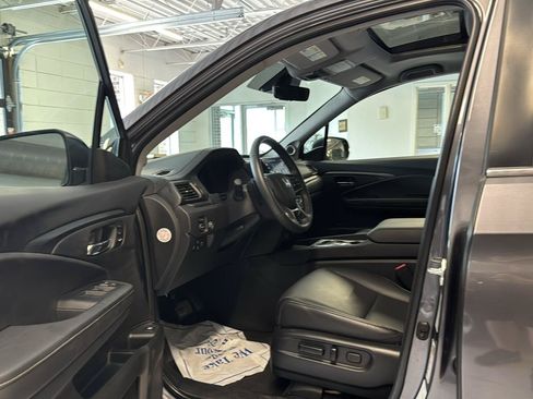 Used 2025 Honda Ridgeline RTL image 7
