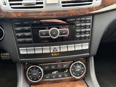 Used 2014 Mercedes-Benz CLS 550 4MATIC image 20
