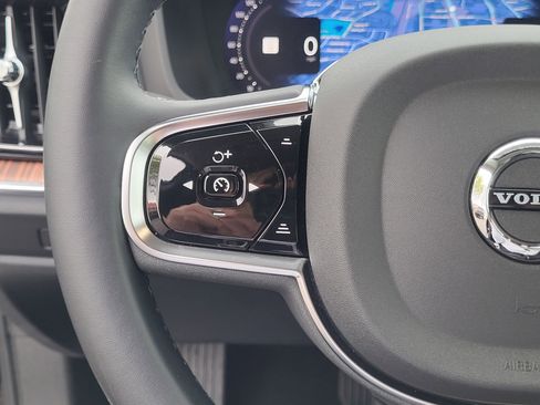 Certified 2024 Volvo V60 B5 Cross Country Plus AWD/4WD image 15