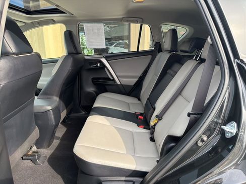 Used 2017 Toyota RAV4 Limited AWD/4WD image 32