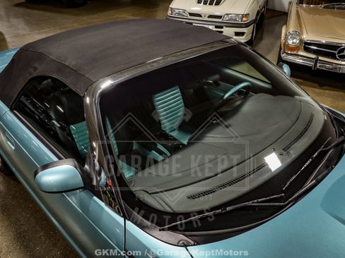 Used 2002 Ford Thunderbird Deluxe image 77