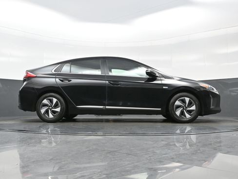 Used 2019 Hyundai Ioniq SEL FWD image 32