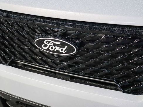 New 2025 Ford Maverick Lariat w/ Black Appearance Package AWD/4WD image 6