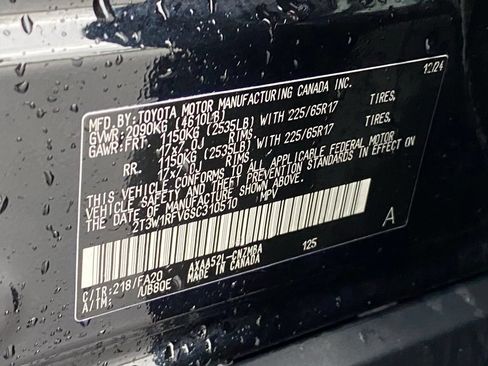 Used 2025 Toyota RAV4 XLE FWD image 30