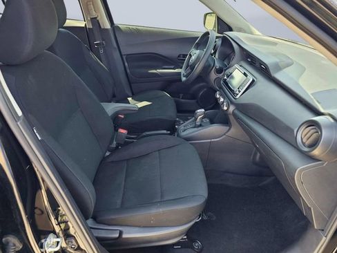 Used 2024 Nissan Kicks S image 28