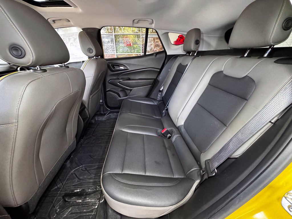 Used 2025 Chevrolet Trax ACTIV w/ Sunroof Package FWD image 38