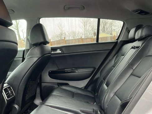 Used 2019 Kia Sportage EX image 25