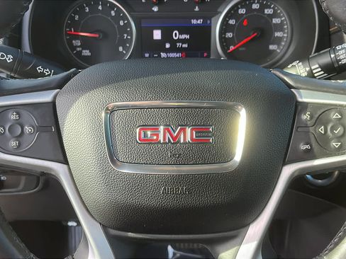 Used 2019 GMC Terrain SLE w/ Driver Convenience Package image 11