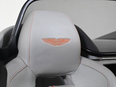 Used 2017 Aston Martin V12 Vantage S image 5