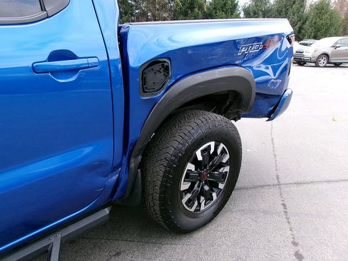 Used 2024 Nissan Frontier PRO-4X w/ Off-Road Protection Package image 3