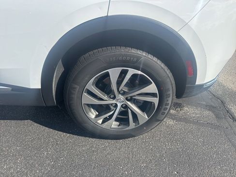 Used 2023 Buick Envision Essence image 8