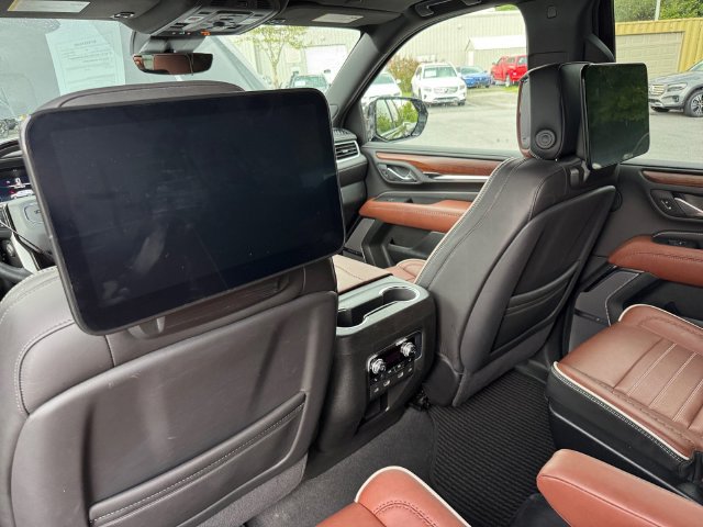Used 2024 GMC Yukon Denali Ultimate AWD/4WD image 24