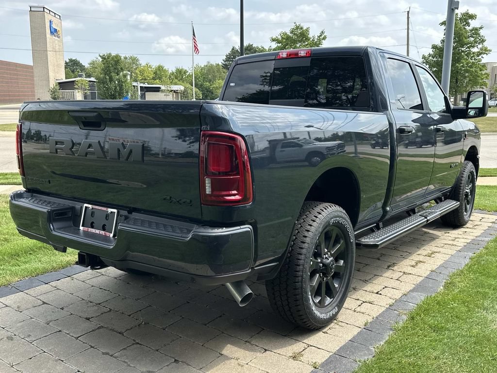 New 2026 RAM 3500 Big Horn AWD/4WD image 3