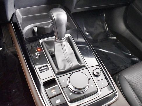 Used 2021 MAZDA CX-30 AWD 2.5 S w/ Premium Package image 32