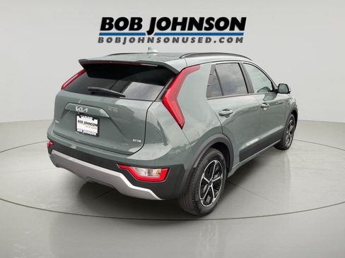 Used 2024 Kia Niro EX FWD image 7