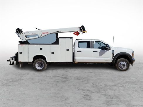 New 2024 Ford F550 XL image 12