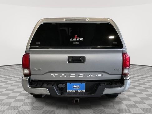 Used 2019 Toyota Tacoma SR5 image 9