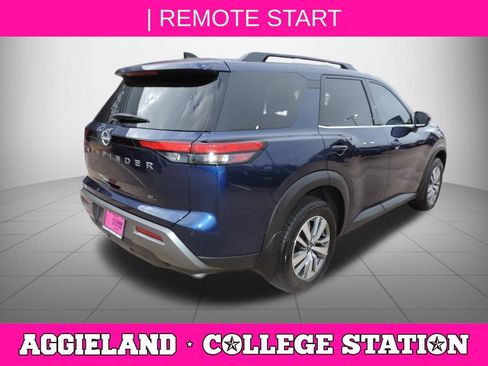 Certified 2026 Nissan Pathfinder SL FWD image 4
