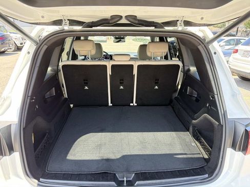 Used 2025 Mercedes-Benz GLB 250 image 8