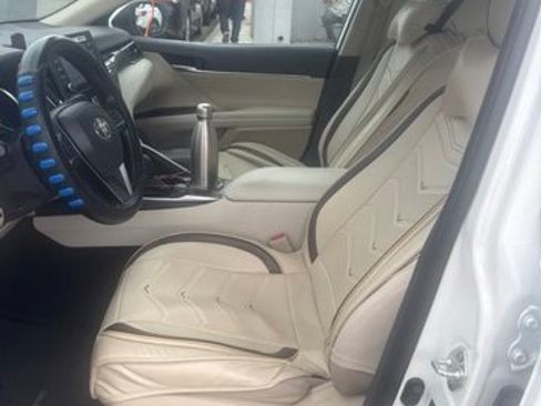 Used 2024 Toyota Camry LE FWD image 8