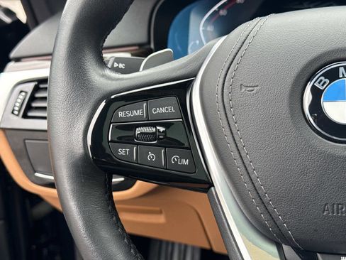 Used 2022 BMW 530i xDrive w/ Convenience Package image 22