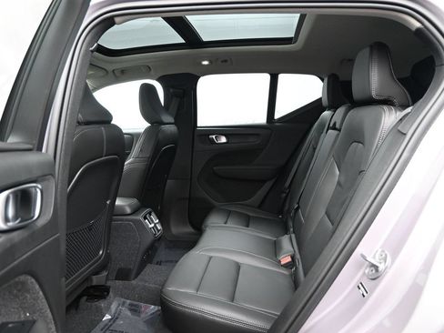 New 2026 Volvo XC40 B5 Ultra w/ Protection Package Premier AWD/4WD image 24