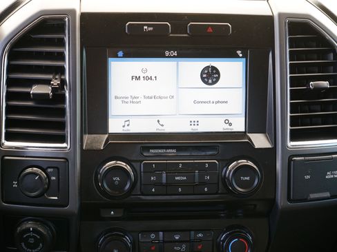 Used 2016 Ford F150 XLT w/ Equipment Group 302A Luxury image 21