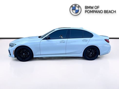 Used 2021 BMW 330i Sedan w/ M Sport Package RWD image 4