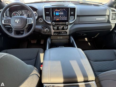 Used 2025 RAM 1500 Big Horn AWD/4WD image 17