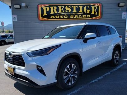 Used 2023 Toyota Highlander XLE