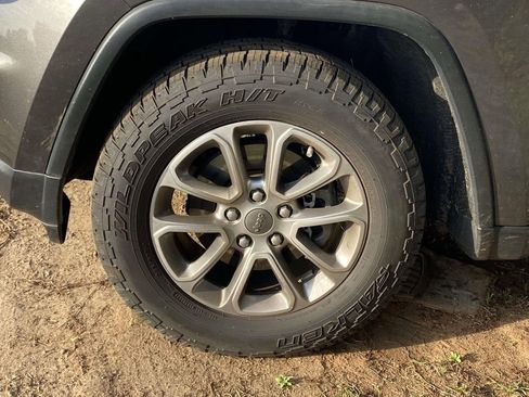 Used 2015 Jeep Grand Cherokee Limited image 8