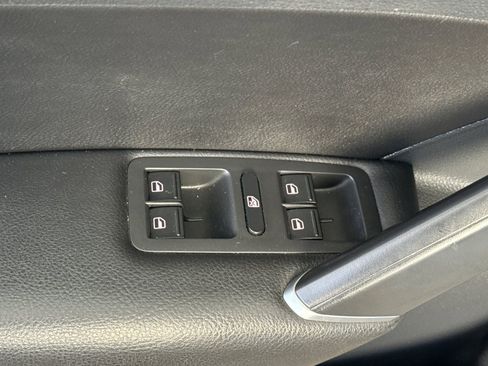 Used 2020 Volkswagen Passat 2.0T SE image 12