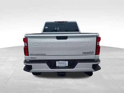 Used 2023 Chevrolet Silverado 2500 High Country w/ Z71 Off-Road Package AWD/4WD image 4