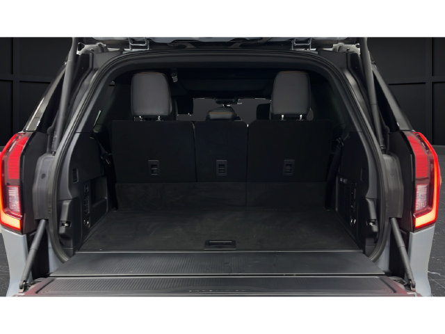 Used 2025 Ford Expedition Tremor AWD/4WD image 27