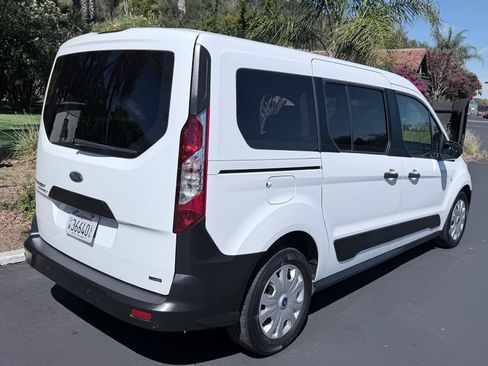 Used 2022 Ford Transit Connect XL FWD image 7