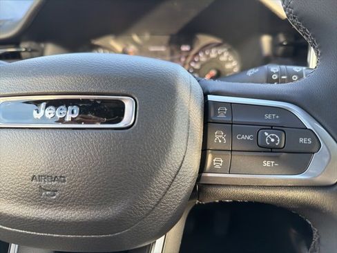 New 2026 Jeep Compass Limited image 17