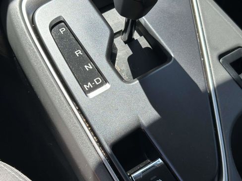 Used 2024 Subaru Crosstrek 2.0i Premium image 25