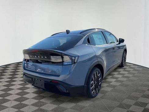 New 2026 Nissan Leaf Platinum+ w/ Floor Mat Package (Platinum+) FWD image 8