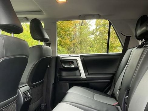 Certified 2019 Toyota 4Runner SR5 Premium image 20