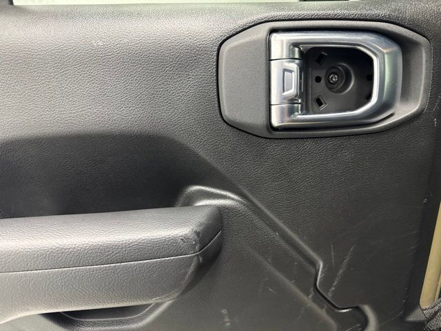 Used 2026 Jeep Gladiator Mojave AWD/4WD image 22