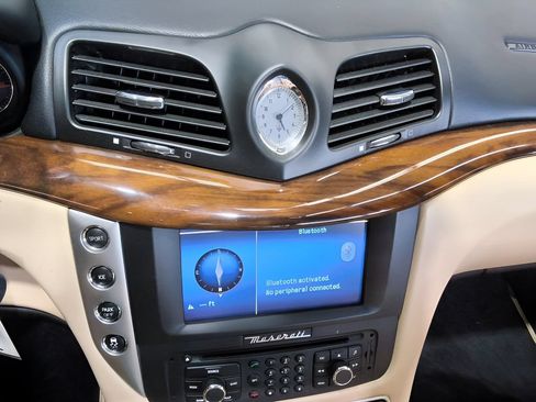 Used 2012 Maserati GranTurismo Convertible RWD image 28