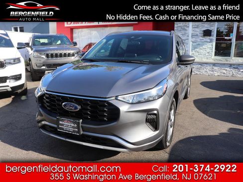 Used 2024 Ford Escape ST-Line AWD/4WD image 1
